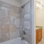 Villa Huge For Groups Near Downtown *