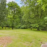 Nashville Gem Grill Mini Pickleball Sleeps 12