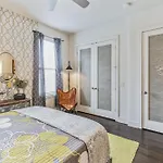 Holiday home Dream In Desirable West End Nashville