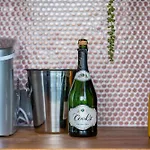 Holiday home The Jolene Bubbly Bar With Views 5min To Dt *