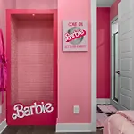 Pink Honky-Tonk Karaoke Stage, Pink Glam & Bar