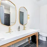 Apartment Muse #212