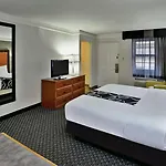 La Quinta By Wyndham South 2*