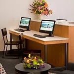 Express Airport By Ihg Hotel