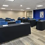 Express Airport By Ihg Hotel Nashville