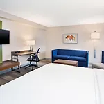 Express Airport By Ihg Hotel Nashville