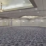 Hotel Sheraton Music Airport 4*