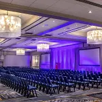 Hotel Sheraton Music Airport 4*