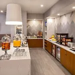 Sheraton Music Airport Hotel 4*