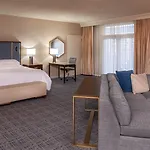 Sheraton Music Airport Hotel 4*