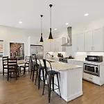 Gorgeous Nashville Home-2 Miles To Lower Broadway