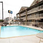 Comfort Downtown - Music Center 4*