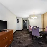 Comfort & Near Tanger Outlets I-24 Antioch Hotel 4*