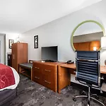 Comfort & Near Tanger Outlets I-24 Antioch Hotel