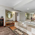 Comfort & Near Tanger Outlets I-24 Antioch Hotel