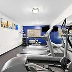 Hotel Comfort & Near Tanger Outlets I-24 Antioch 4*