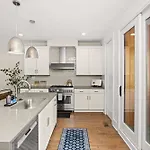 2 Adjacent Gem Great For Big Groups 8th Ave S * Nashville