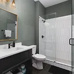 Holiday home Sleeps 32 Only 10 Minutes To Broadway 4 Side By Side *