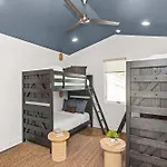 2 Adjacent Gem Great For Big Groups 8th Ave S Holiday home