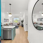 Sleeps 32 Only 10 Minutes To Broadway 4 Side By Side