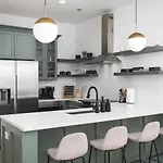 Sleeps 20 Three Side By Side 10 Minutes To Broadway