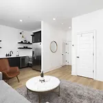Holiday home Sleeps 32 Only 10 Minutes To Broadway 4 Side By Side Nashville