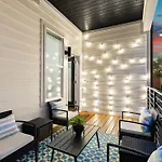 Holiday home Walk To Vanderbilt And Belmont With Garage And Rooftop Deck