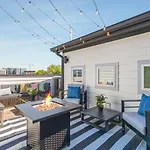 Holiday home Walk To Vanderbilt And Belmont With Garage And Rooftop Deck Nashville