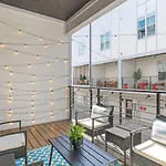 Holiday home Walk To Vanderbilt And Belmont With Garage And Rooftop Deck
