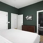 Holiday home Sleeps 32 Only 10 Minutes To Broadway 4 Side By Side Nashville