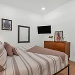 Retreat Stylish Near Broadway * Nashville