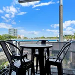 Apartment Retreat Stylish Near Broadway Nashville