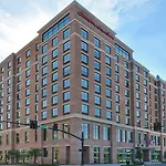 Hampton Inn & Suites Nashville Downtown Capitol View, Tn