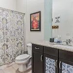 Dream In Desirable West End *