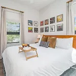 Acoustic Anthem-2 Units-Pool & Gym-In Music Row
