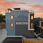 Lux Retreat Xl Group Skyline Game 3 Mi Dt Apartment
