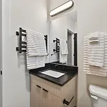 Lux Retreat Xl Group Skyline Game 3 Mi Dt Apartment