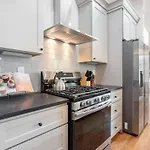 Holiday home The Vault Royale By Local Nashville