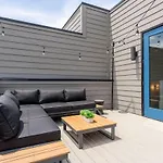 Holiday home Golden Hour By Local