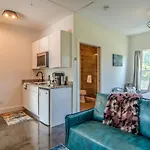 Rustic Studio Walkable To Music Row! By Stay Local Nashville