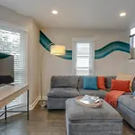 Walk About Hillsboro Village, 9 Mins To Downtown!