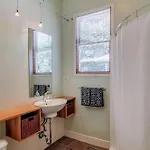 The Hummingbird Retreat By Local Apartment Nashville