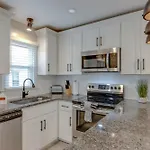 Walk About Hillsboro Village, 9 Mins To Downtown! Apartment