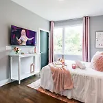 Holiday home New Dollys Dream 12 Beds Downtown Nash Opry Karaoke *