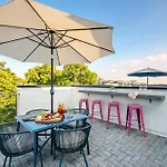 New Dollys Dream 12 Beds Downtown Nash Opry Karaoke Holiday home