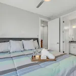 Holiday home New Luxe 4br 12 Beds - Roofdeck Views - Chefs Kitchen Nashville