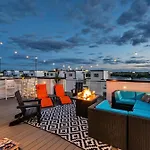 New We Roll Rooftop - Hot Tub With Views - 13 Beds *