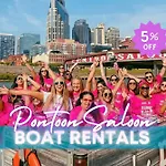 New We Roll Rooftop - Hot Tub With Views - 13 Beds