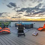 New We Roll Rooftop - Hot Tub With Views - 13 Beds Nashville