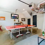 Rooftop Deck Grill Ping Pong Near Downtown Nashville